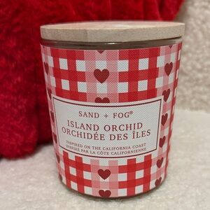 Sand + Fog Island Orchid Candle - Red and White